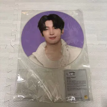 SEVENTEEN 세븐틴 follow again 원우 부채 피켓