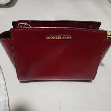 MICHAEL KORS 버건디 숄더백