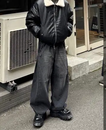 Chikashitsu+ side snap balloon denim