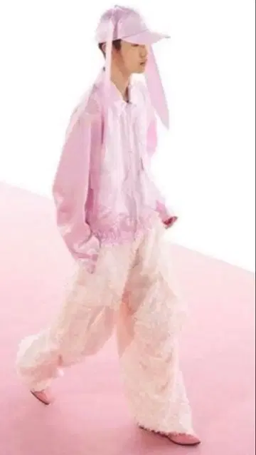 MASU 24SS FLUFFY CARGO PANTS