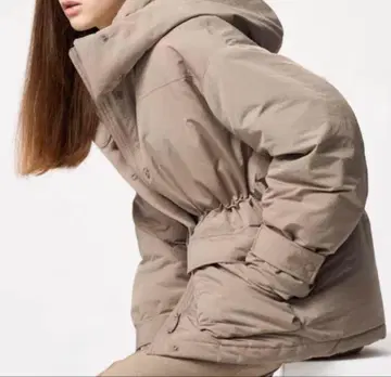 유니클로 하이브리드 다운 코트 L 베이지