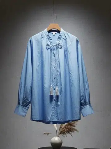 [ MOUSSY ] 태슬 장식 블루 긴팔 셔츠 마우지