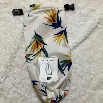 KiU 키우 레인 판초 레인코트 남국 꽃새 오프