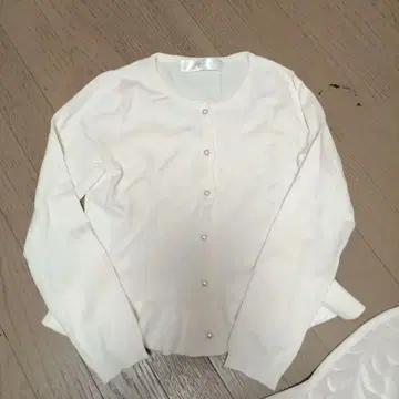 toccocloset 긴팔 가디건 M 사이즈 페플럼 펄