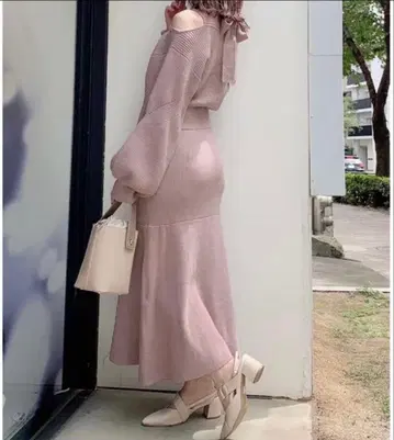 [ 택 포함 미사용 새상품 ] dazzlin 니트 원피스 오프숄더 롱