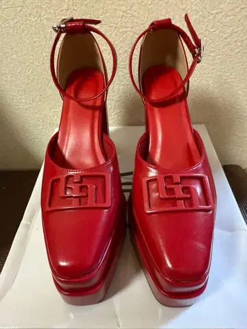 GYDA 힐 신발 빨간색