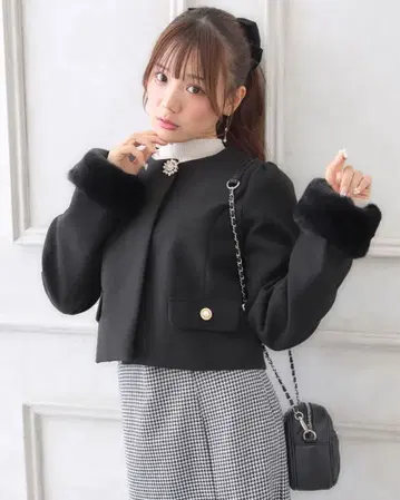 INGNI 퍼 카라 부착 블랙 자켓