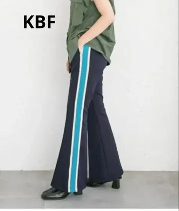 KBF 트랙 팬츠 네이비 플레어 팬츠 사이드 스트라이프