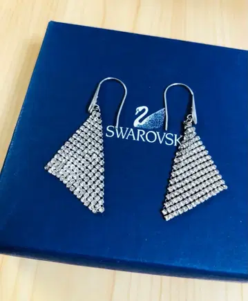 하자품 스와로브스키 Swarovski 귀걸이 Fit Small 화이트