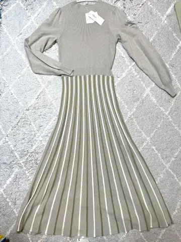 미사용 새상품 니트 롱 원피스 플리츠 스커트