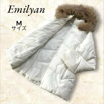 Emilyan 에밀리아 후드 부착 다운 자켓 화이트 천연 퍼 M