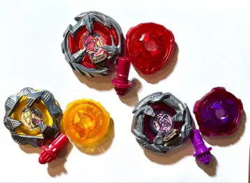 베이블레이드 x 랜덤 부스터 Vol. 4 블랙 쉘 바이퍼 테일