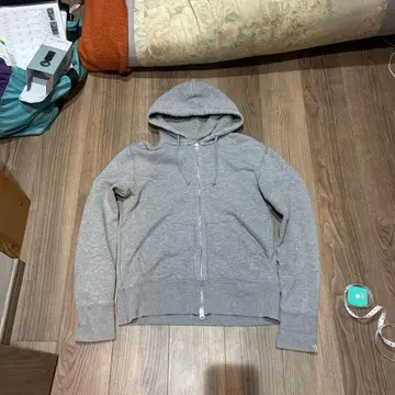 루프 휠러, 빔즈 콜라보 그레이 후드티