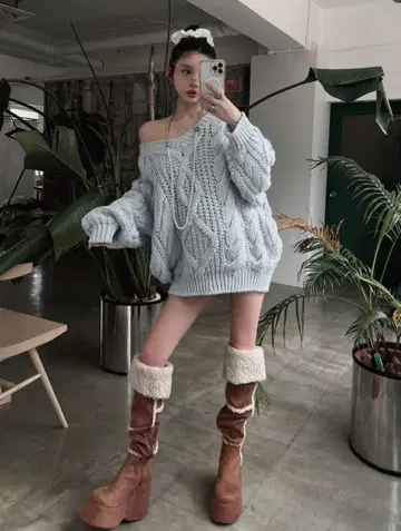 [ Darich ] 루즈 케이블 로우게이지 니트 튜닉