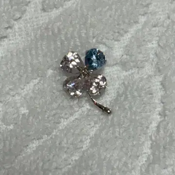 SCARABE 펜던트 탑