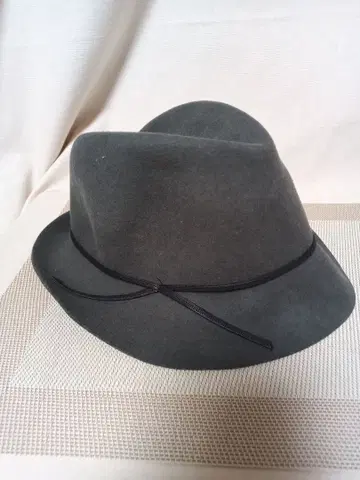 (4952) Santelli Francesca 그레이 펠트 햇