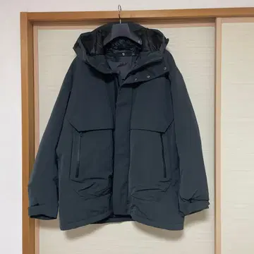 유니클로 +J 다운 자켓 L 사이즈 후드 부착 그린