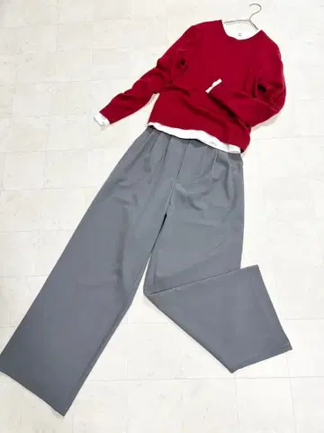 유니클로 빨간색 캐시미어 크루넥 니트 & 리브 T 레이어드 세트 S