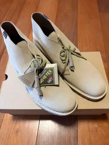 CLARKS GORE-TEX 처카 부츠 BEAMS 별주