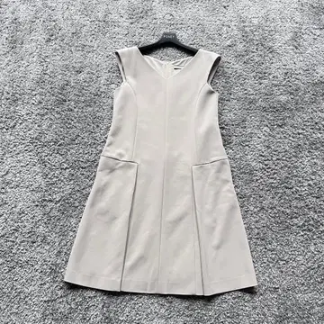 FOXEY NY 40 아이보리 베이지 계열 원피스