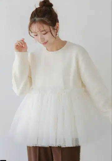 fitmore 도트 튤 도킹 페플럼 니트