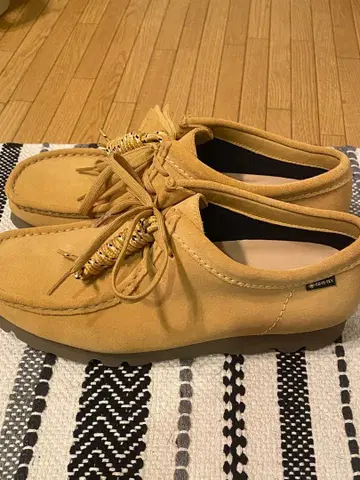 Clarks Originals 모카신 베이지