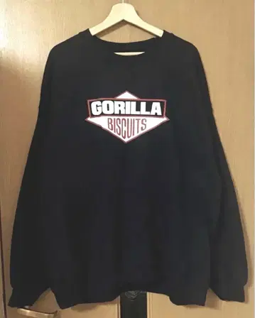 GORILLA BISCUITS 블랙 맨투맨