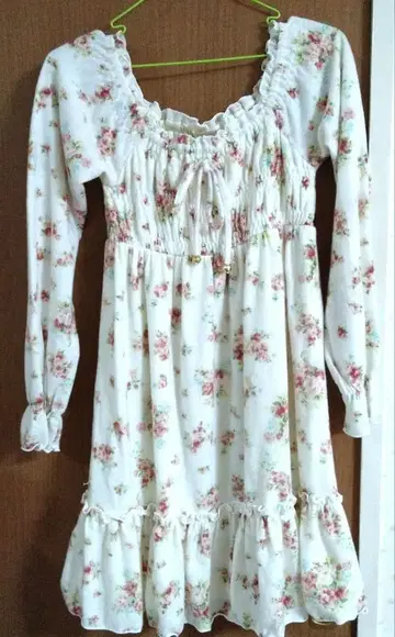 미사용 택 포함 LIZ LISA 꽃무늬 긴팔 원피스