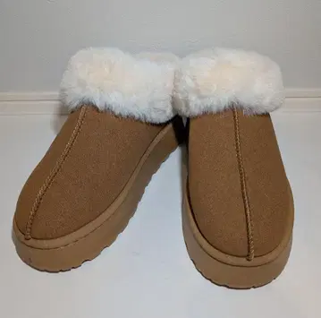 [ 새상품 ] 인기 브라운 어그 부츠 퍼 포함 23cm