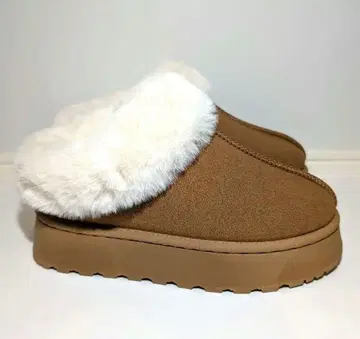 [ 새상품 ] 인기 브라운 어그 부츠 퍼 포함 23cm