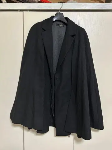 rienda 블랙 케이프 코트 S 사이즈