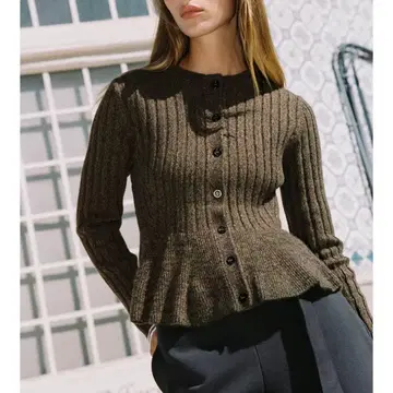 ZARA 페플럼 리브 니트 가디건 M