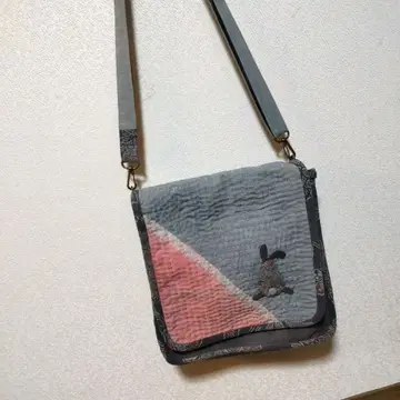 토끼 아플리케 퀼팅 숄더백