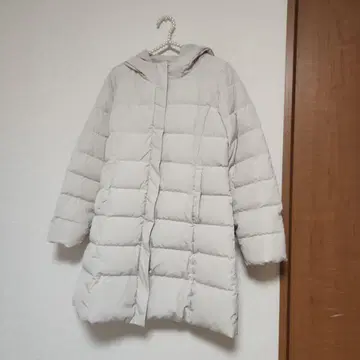 Ray BEAMS 후드 부착 다운 자켓