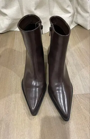 H&M 스틸레토 앵클부츠 38 브라운