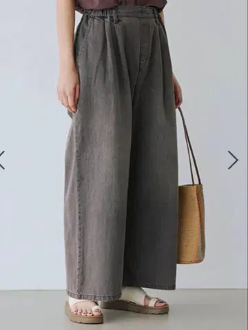 studio CLIP 턱 스트레이트 데님 팬츠 프티 사이즈