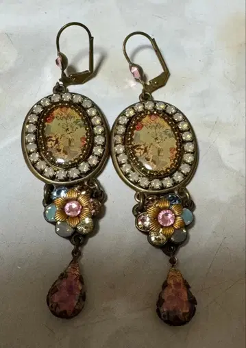 미하엘 네그린 귀걸이