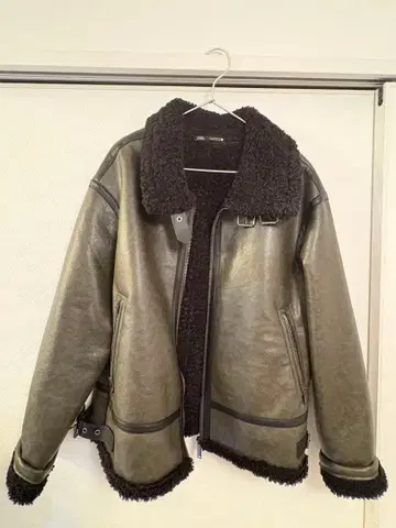 ZARA 가죽 자켓 보아 블루종