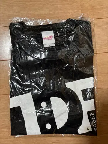 [ 미개봉 새상품 ] 모모클로 TDF 티셔츠 L