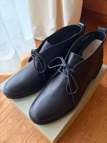 [ 새상품 미사용 ] MARGARET HOWELL 부츠 블랙 25cm