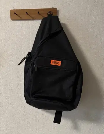 유니버셜 오버롤 바디백