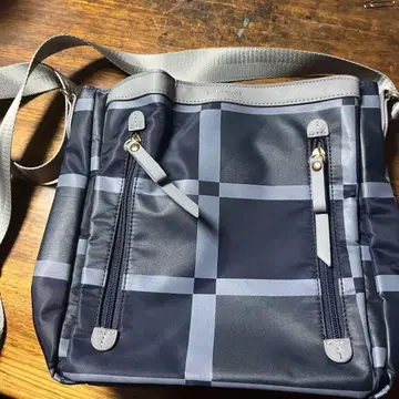 Hush Puppies 네이비 그레이 체크 숄더백