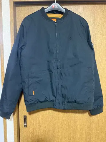 12/21까지 VOLCOM 자켓