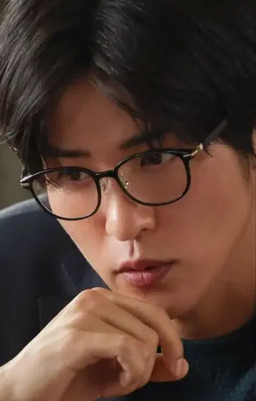 더 로얄 패밀리 메구로 렌 착용 모델 새상품급 Zoff CLASSIC