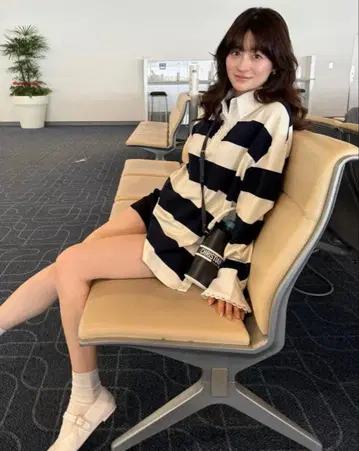 [택 포함 새상품] bibiy. FRANCINE RUGBY TOP