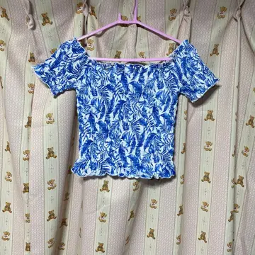 미사용 새상품! 잎 패턴 오프숄더