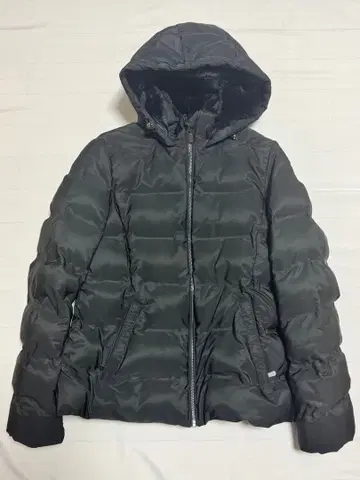 ZARA 블랙 다운 자켓