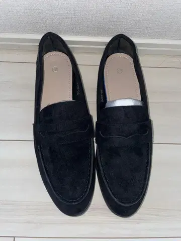 푹신푹신 스웨이드 느낌 로퍼 블랙 40 사이즈 새상품