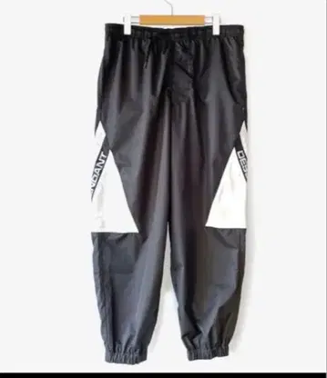 DESCENDANT/UPWIND 나일론 트라우저 (블랙)