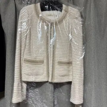 [ 미사용 새상품 ] 스콧 클럽 Petit Maison 노카라 자켓